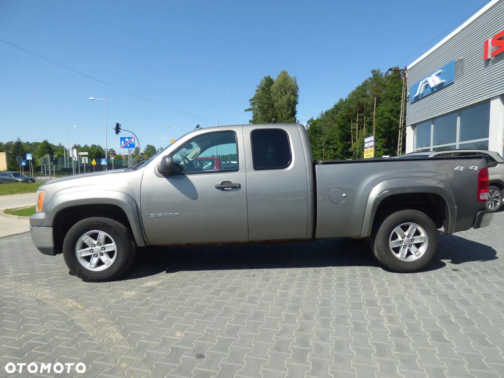 GMC Sierra - 8