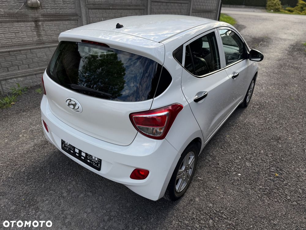 Hyundai i10 1.0 - 14