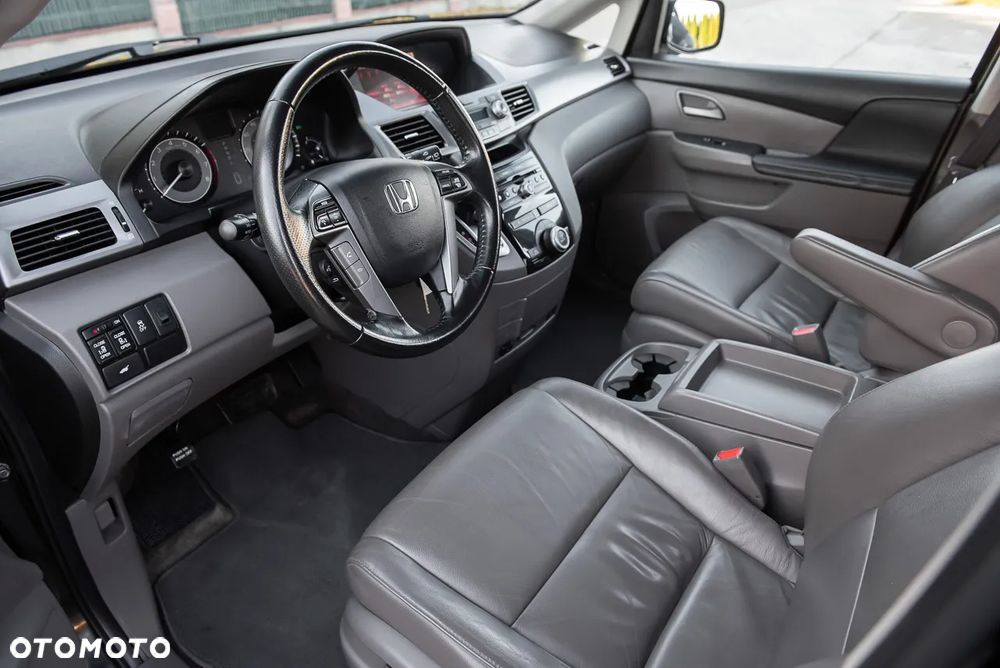 Honda Odyssey 3.5 LX - 15