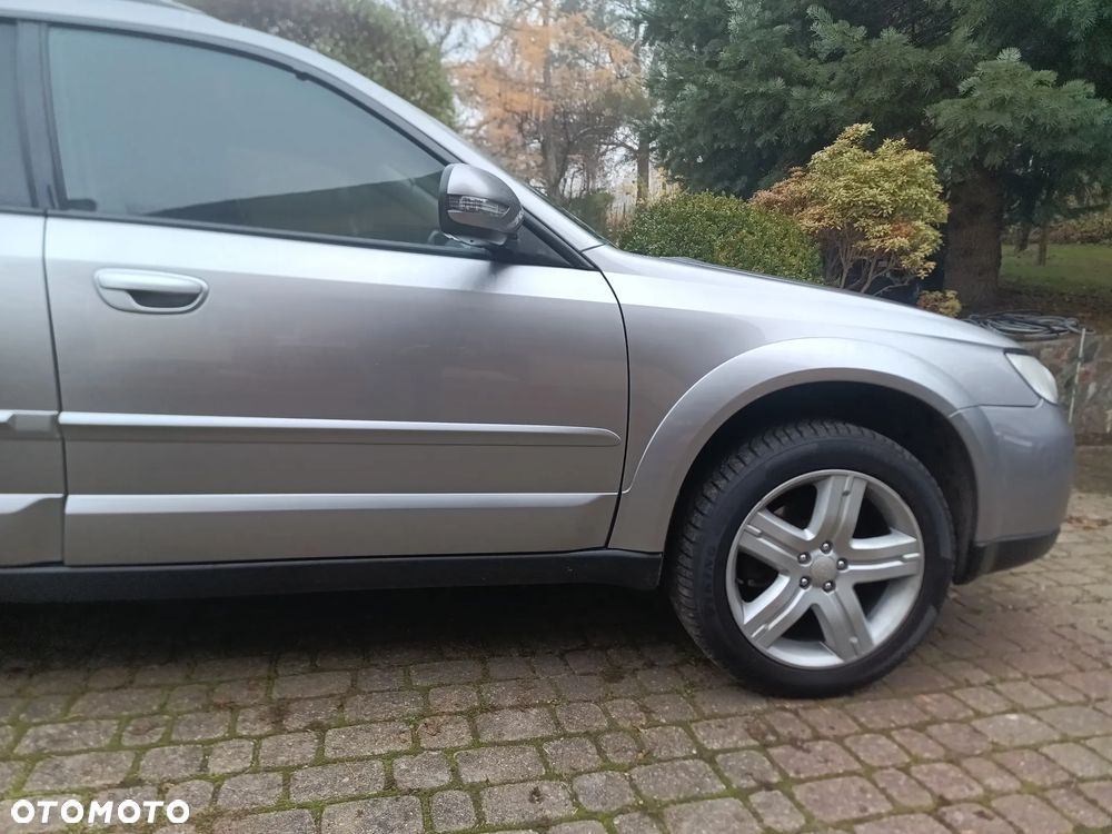 Subaru Outback - 12