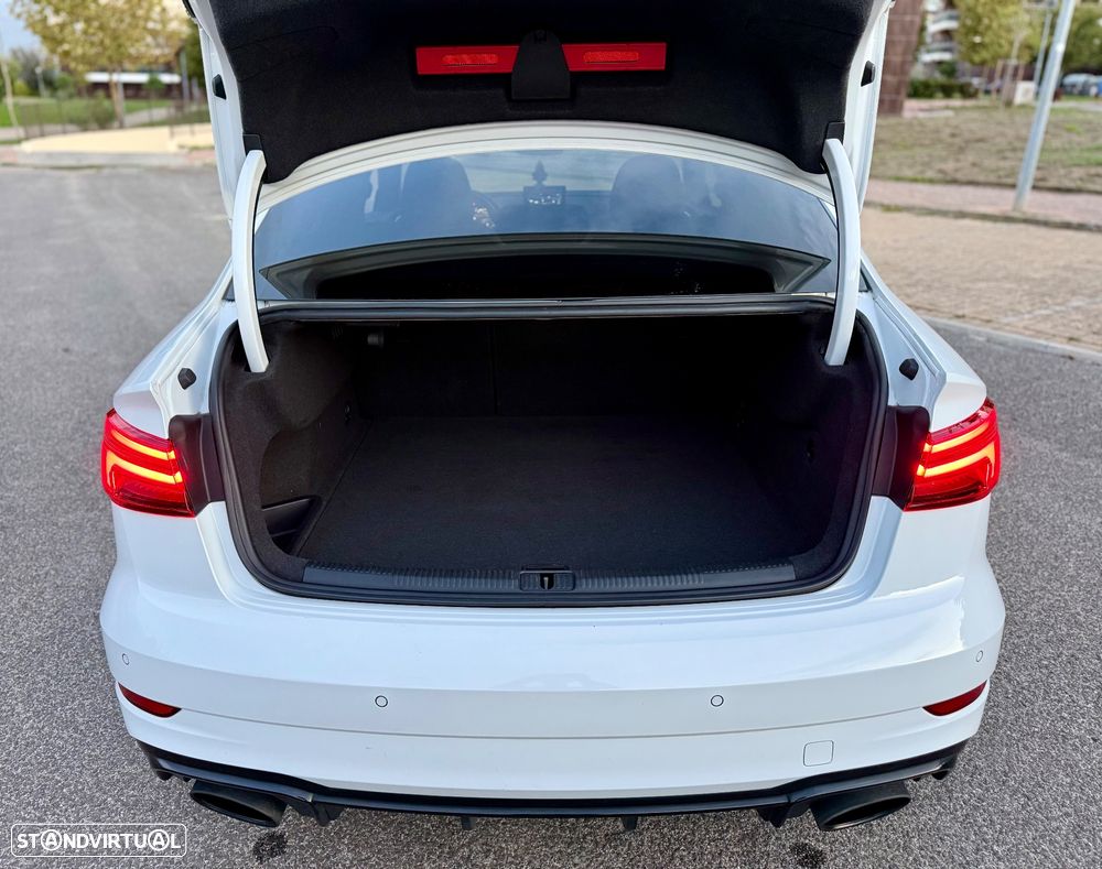 Audi RS3 Limousine 2.5 TFSI quattro S tronic - 18