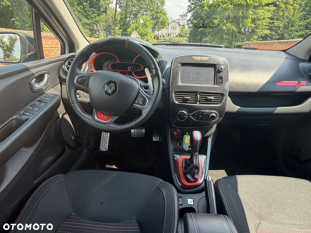 Renault Clio TCe 220 EDC R.S Trophy - 19