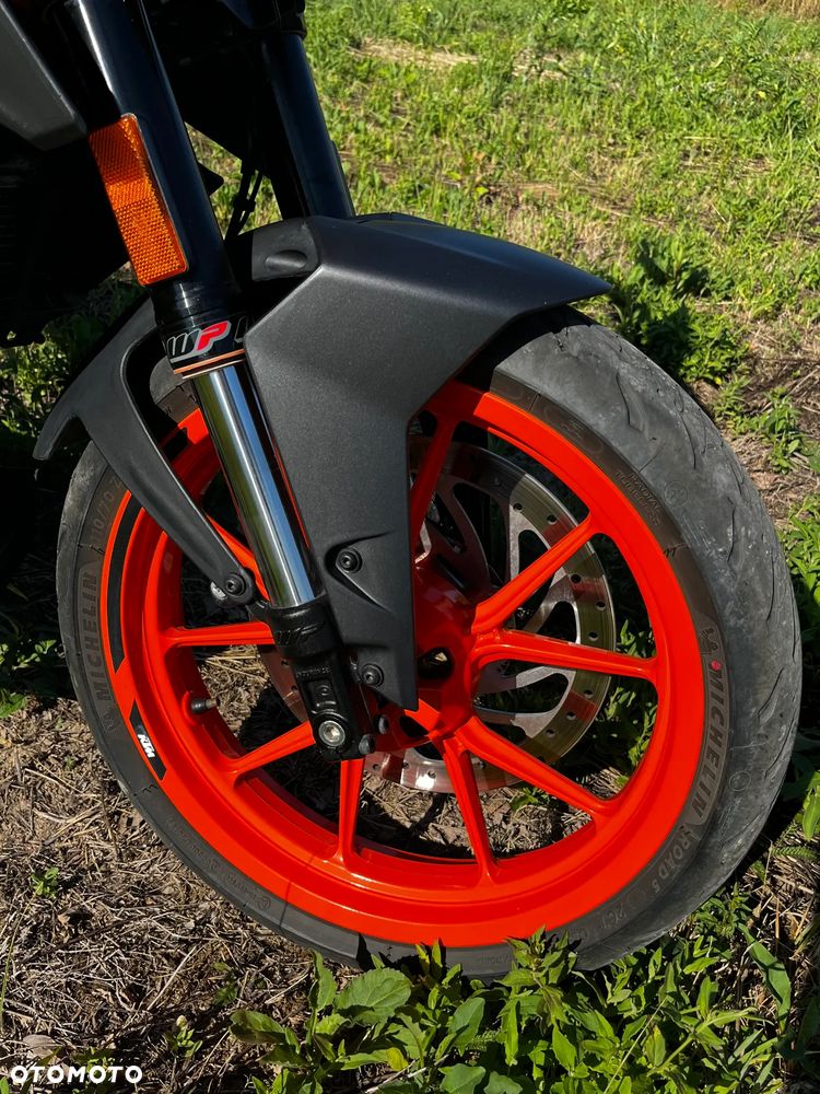 KTM Duke 125 - 9