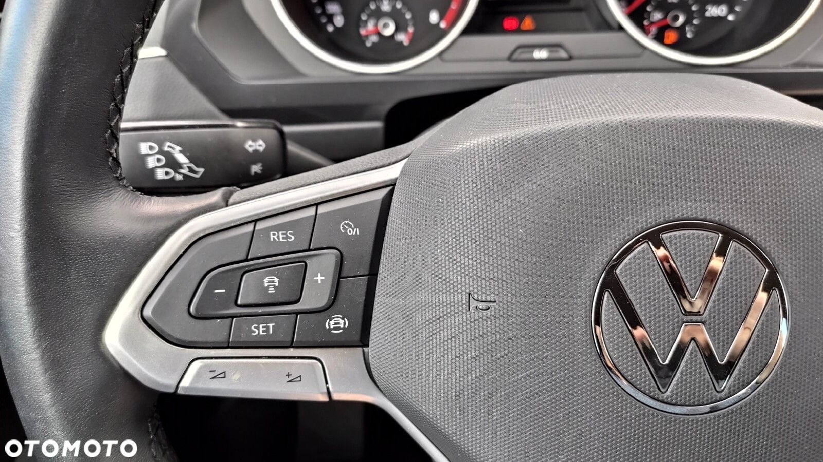 Volkswagen Tiguan - 15
