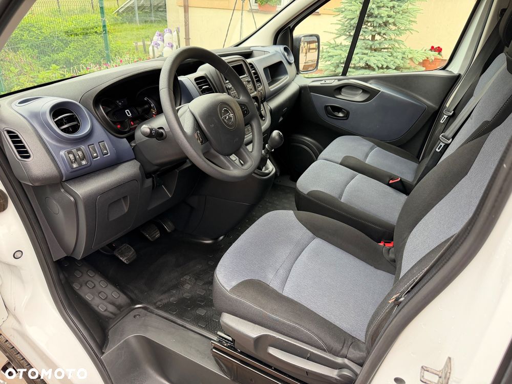 Opel VIVARO - 22