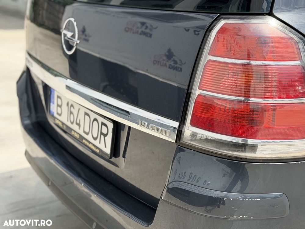 Opel Zafira - 23