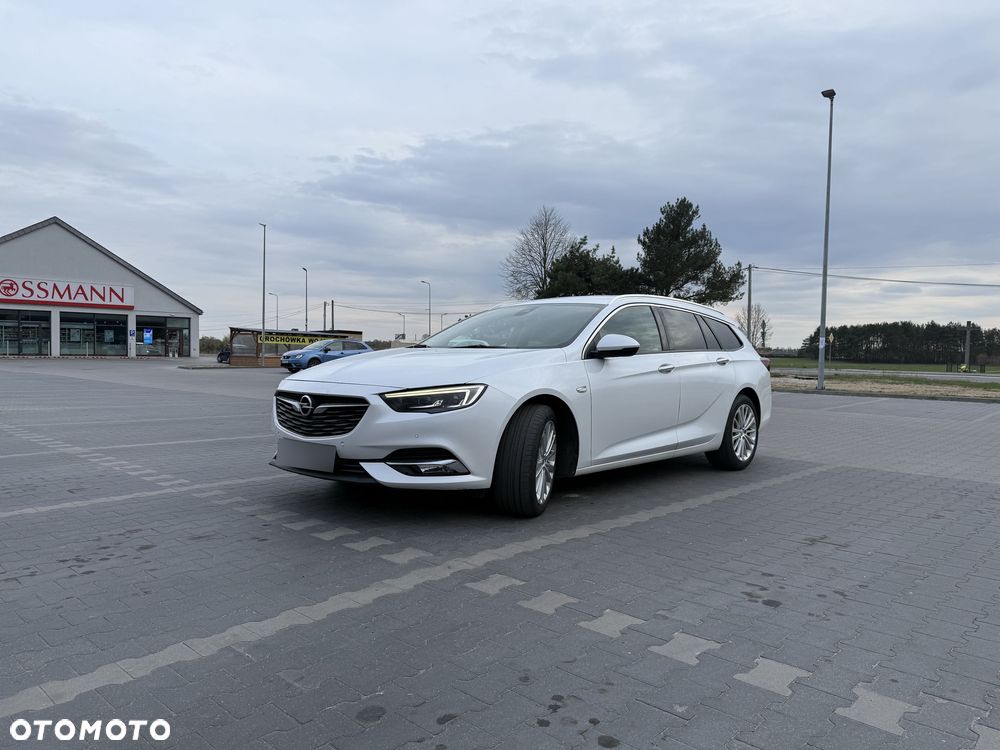 Opel Insignia - 2