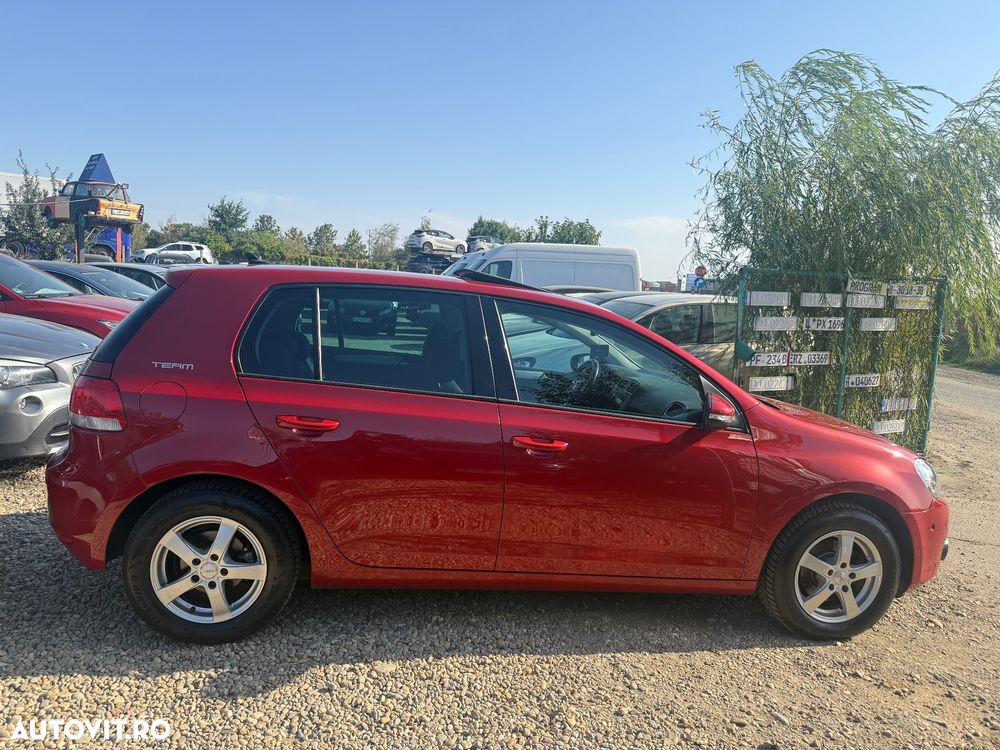 Volkswagen Golf 1.2 TSI BlueMotion Technology Team - 10