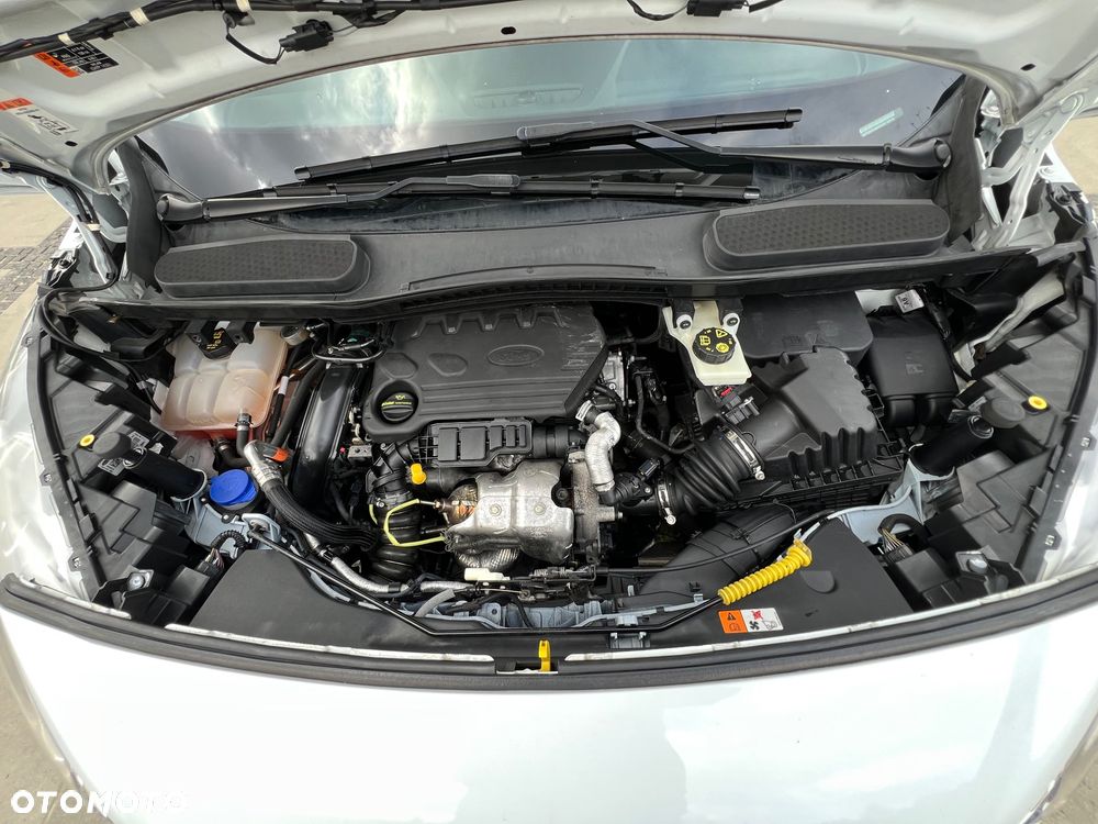 Ford Transit Connect - 26