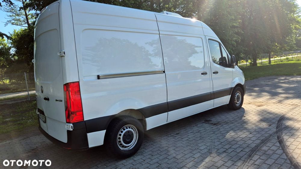 Mercedes-Benz Sprinter - 19