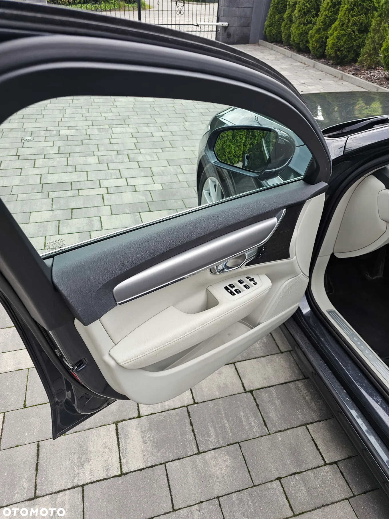 Volvo V90 D4 Geartronic Momentum - 21