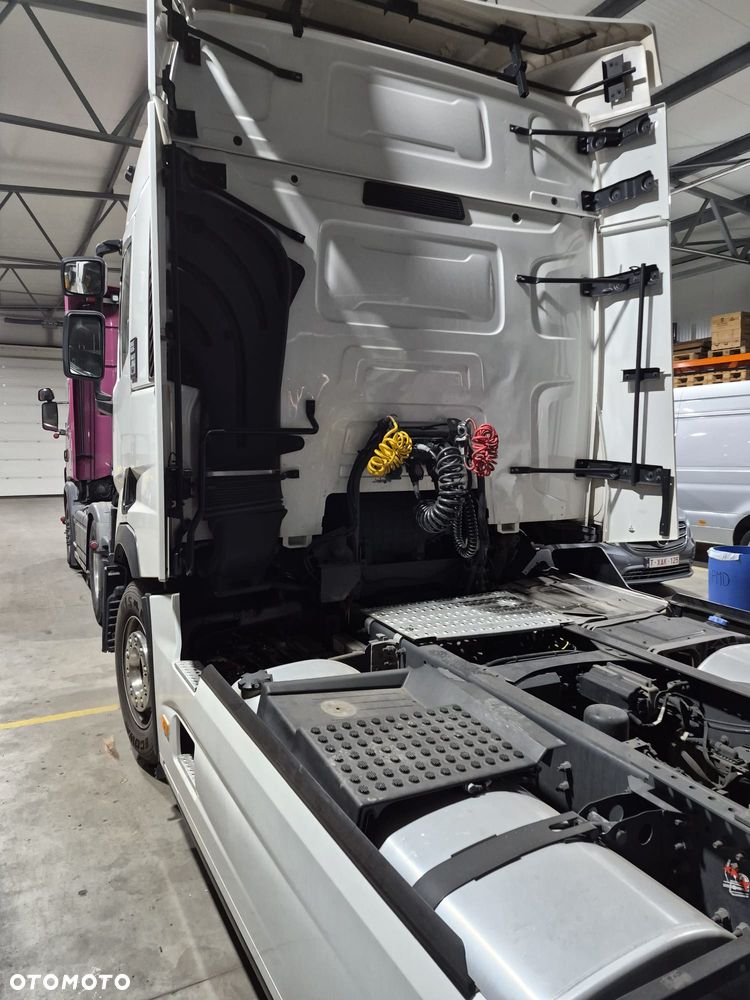 Renault T440 - 9