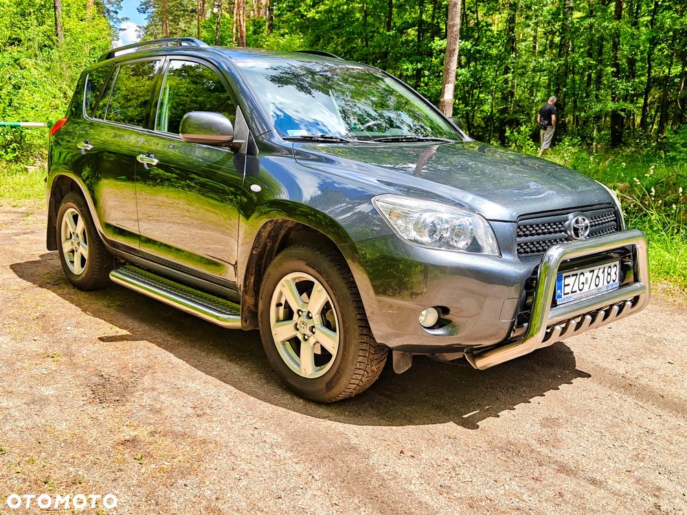 Toyota RAV4 2.0 VVT-i Prestige - 2