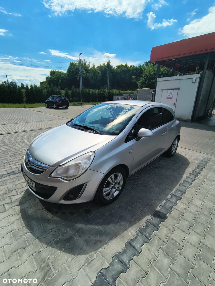 Opel Corsa 1.4 16V Cosmo - 1