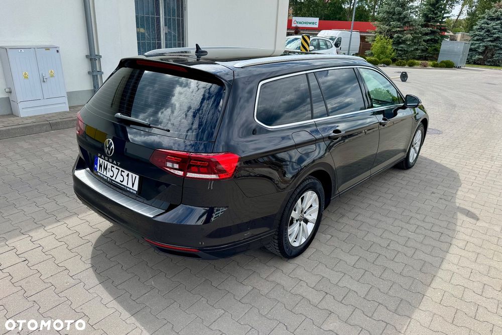 Volkswagen Passat 2.0 TDI SCR DSG Business - 11