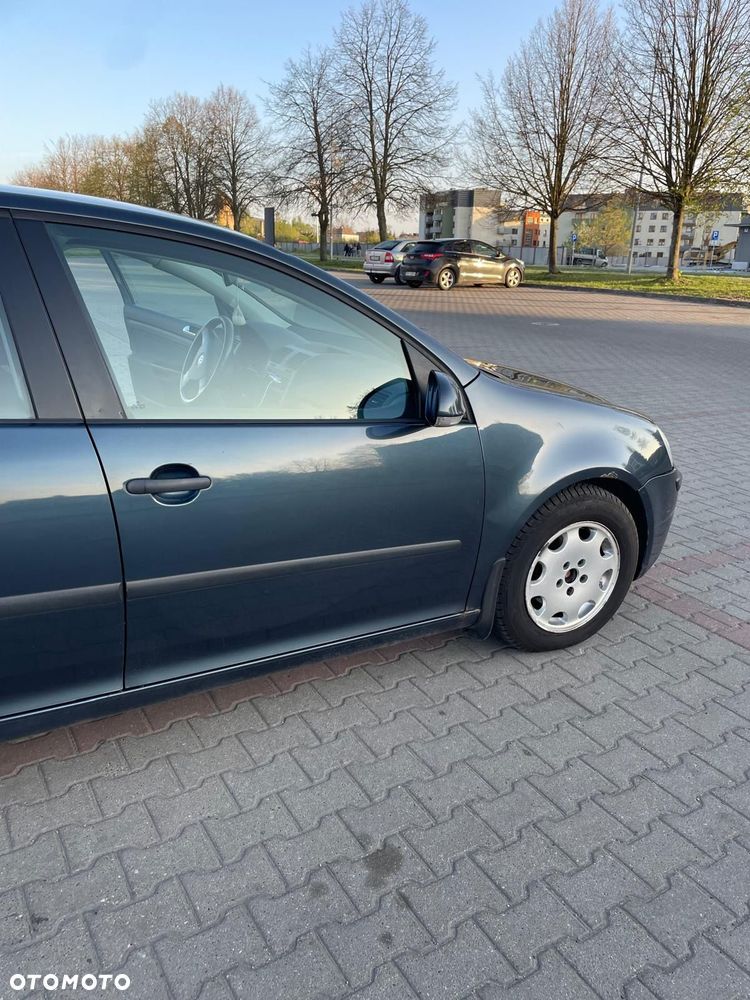 Volkswagen Golf 1.6 Q-Line - 2