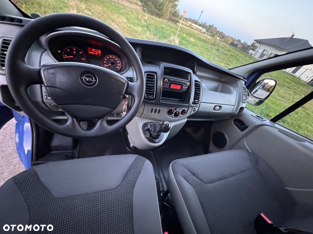 Opel Vivaro - 19