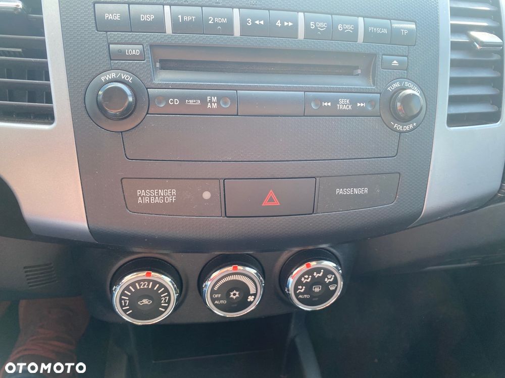 Mitsubishi Outlander 2.2 DI-D ClearTec 2WD Invite - 12