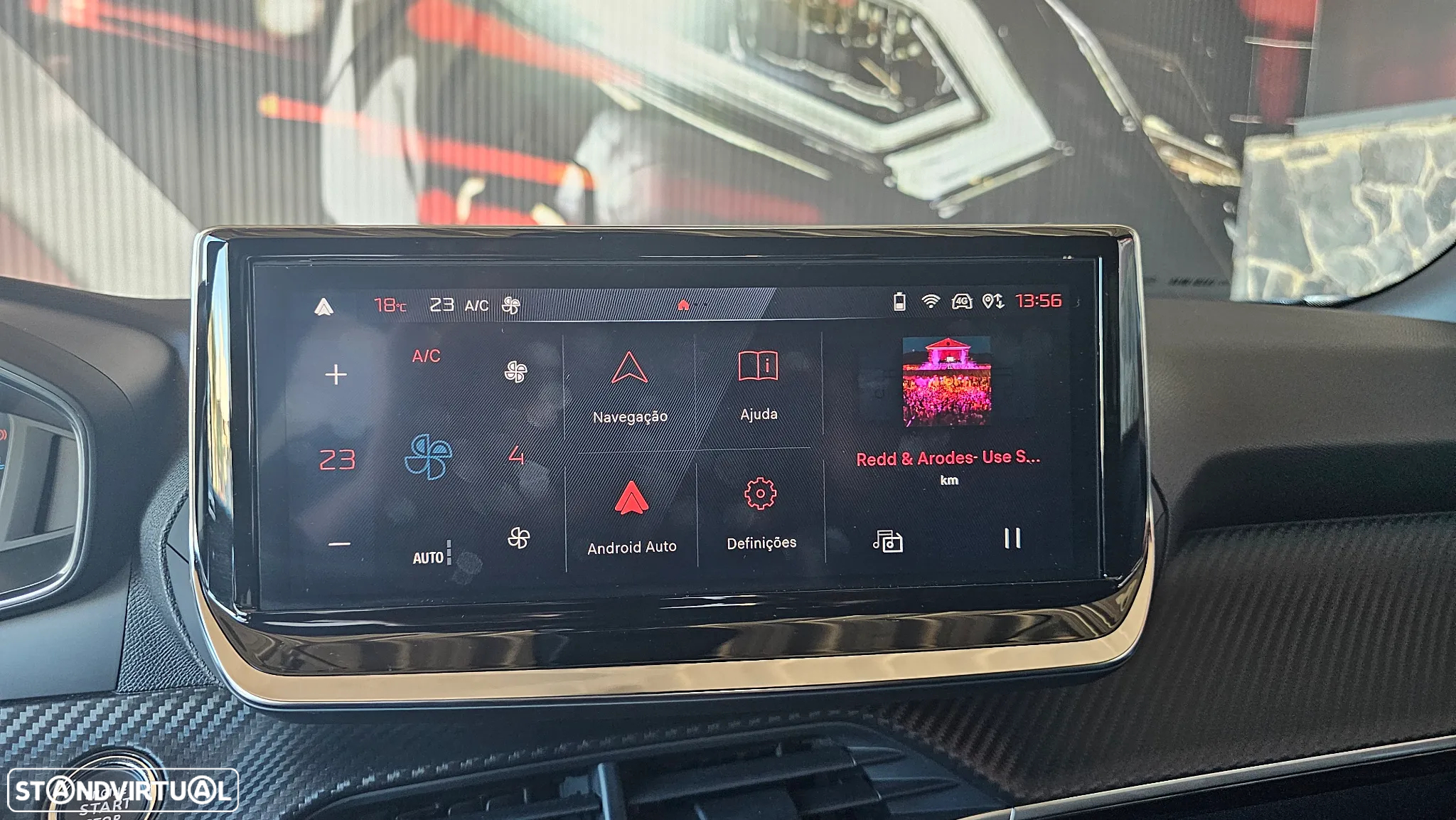 Peugeot 2008 1.2 PureTech Allure EAT8 - 44