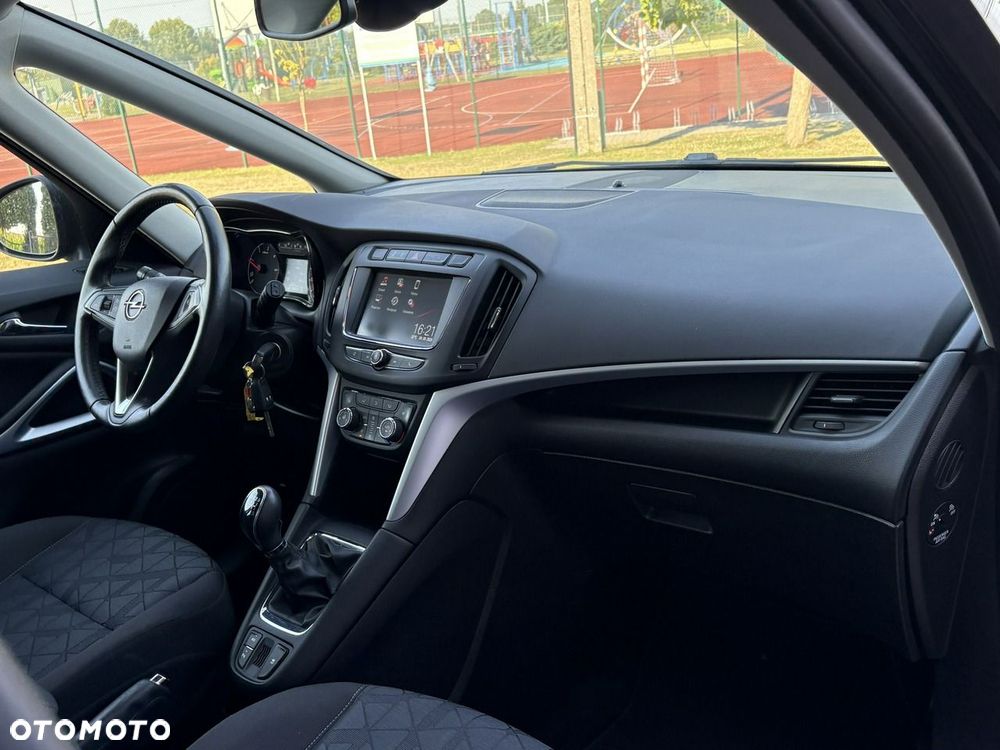 Opel Zafira 2019