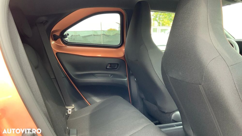 Toyota Aygo X 1.5l HEV 116CP Dynamic - 12