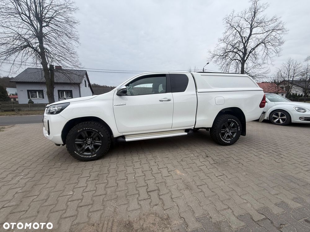 Toyota Hilux - 6