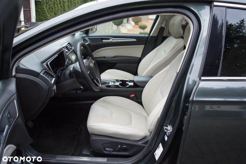 Ford Mondeo 2.0 TDCi Titanium - 13