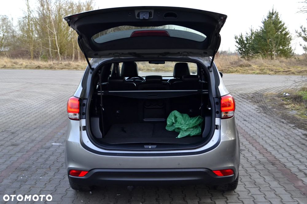 Kia Carens 1.7 CRDi Business Line 7os - 8