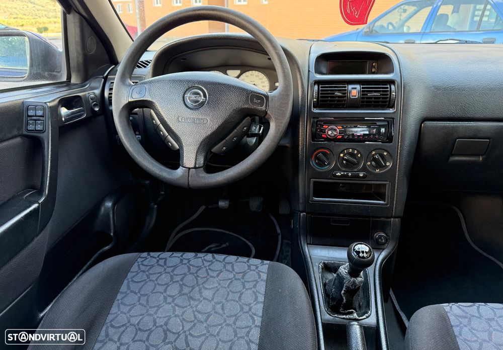 Opel Astra 1.4 Sport - 18