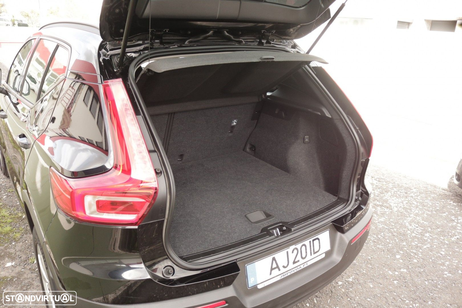 Volvo XC 40 1.5 T2 Momentum Core - 16