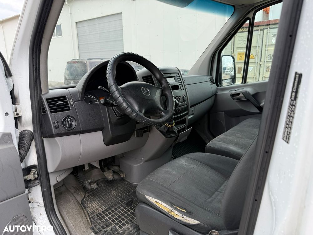 Mercedes-Benz Sprinter - 9