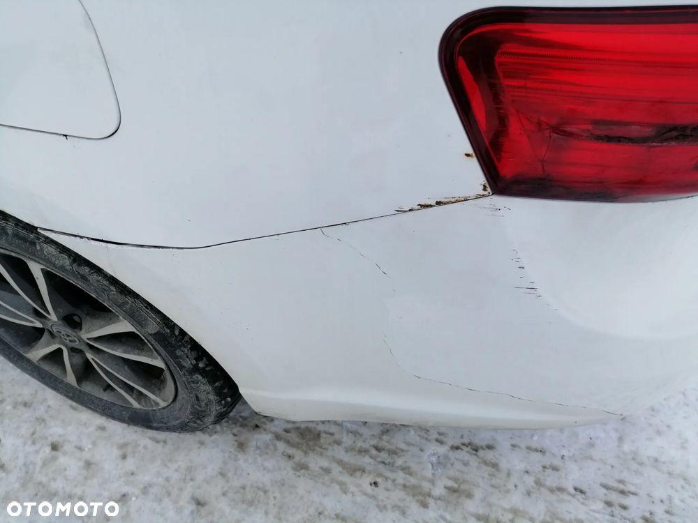 Toyota Avensis 2.0 D-4D Active - 11