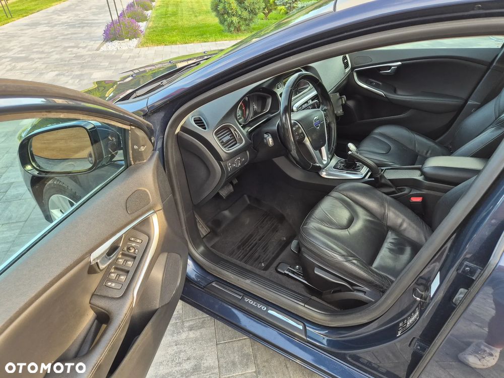 Volvo V40 - 19