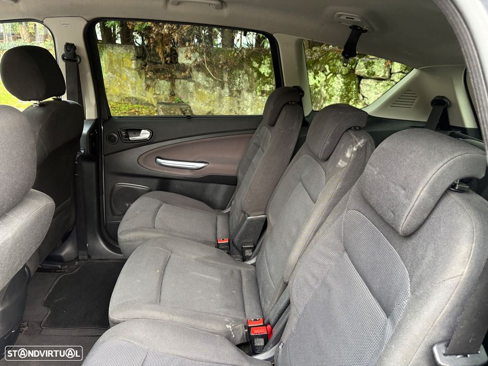 Ford S-Max 1.8 TDCi Titanium 7L - 11