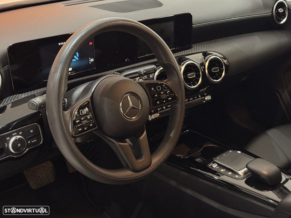 Mercedes-Benz A 250 e - 5