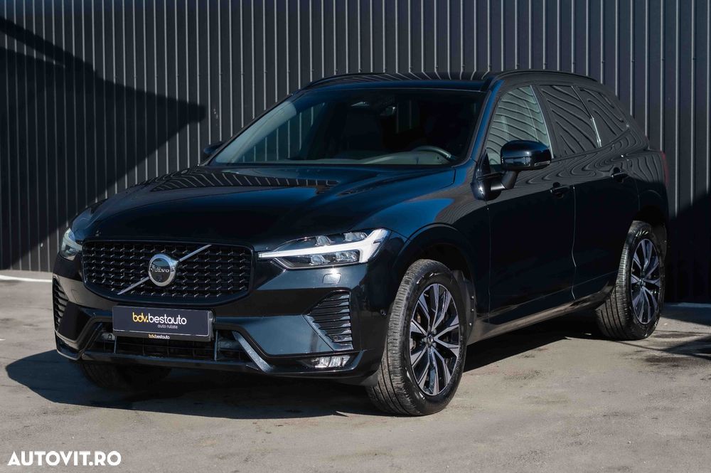 Volvo XC 60 B4 D AWD Plus Dark - 39