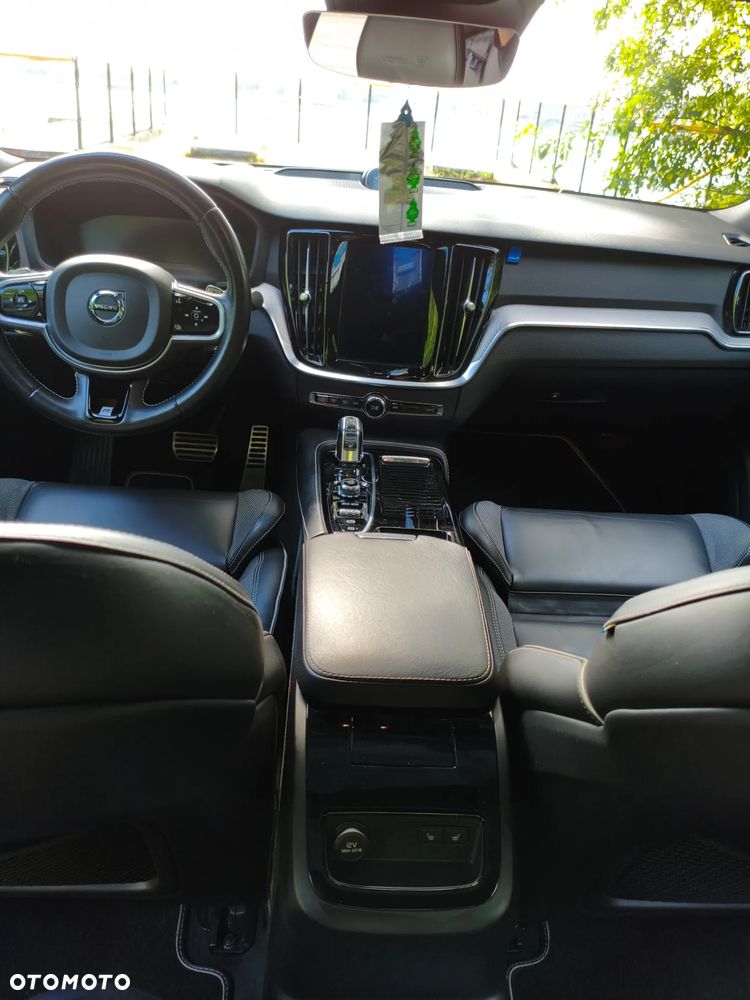 Volvo S60 T8 Recharge AWD Geartronic RDesign - 11