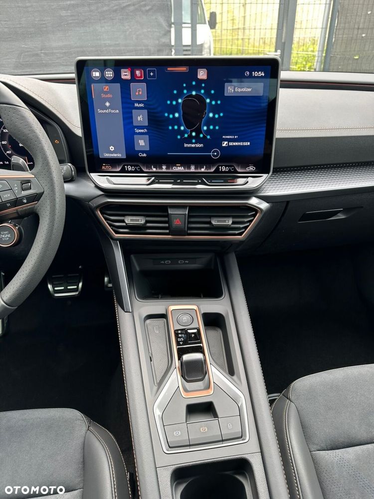 Cupra Leon Sportstourer 2.0 TSI 4Drive VZ DSG - 26