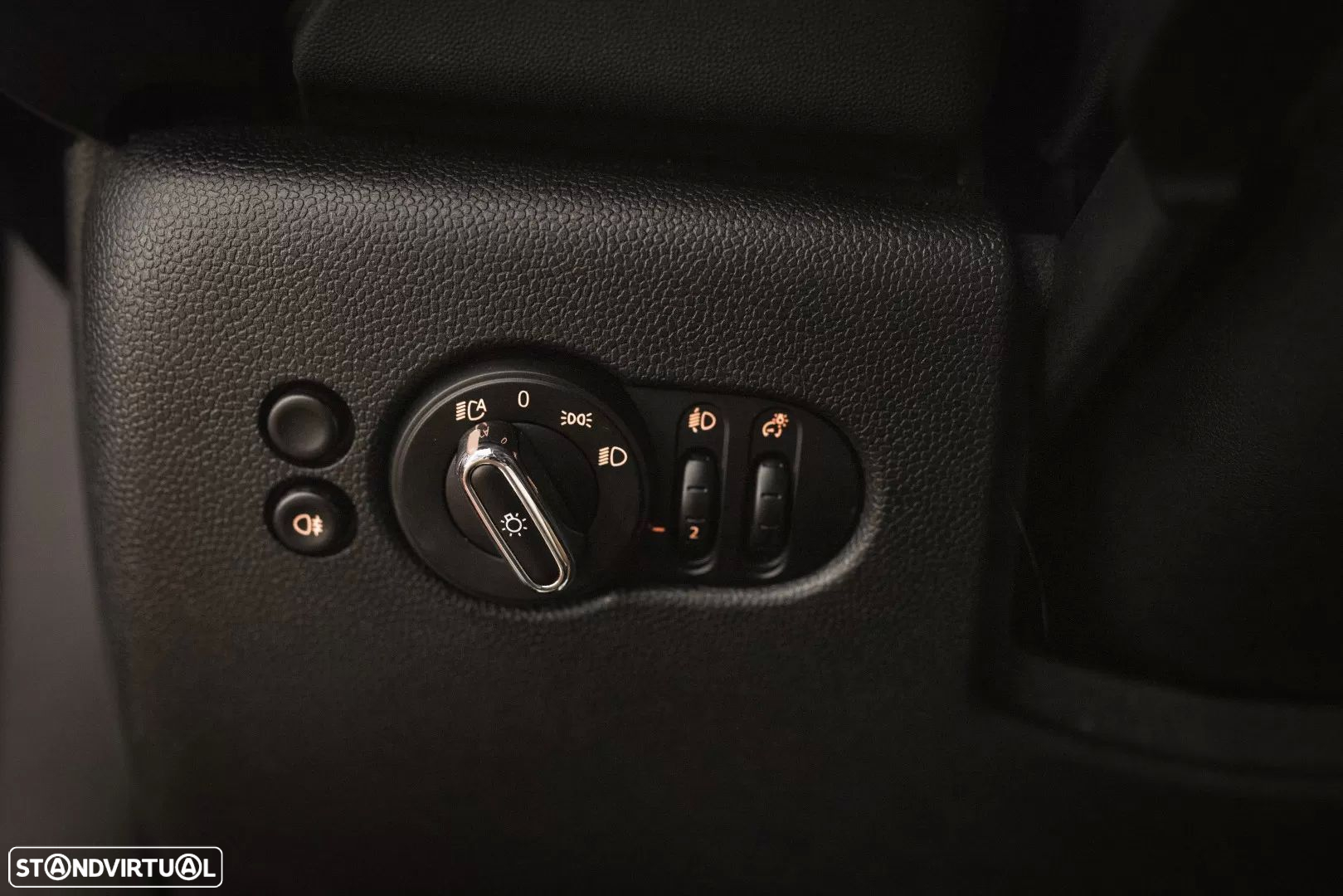 MINI 5 Portas One Sport Edition - 9