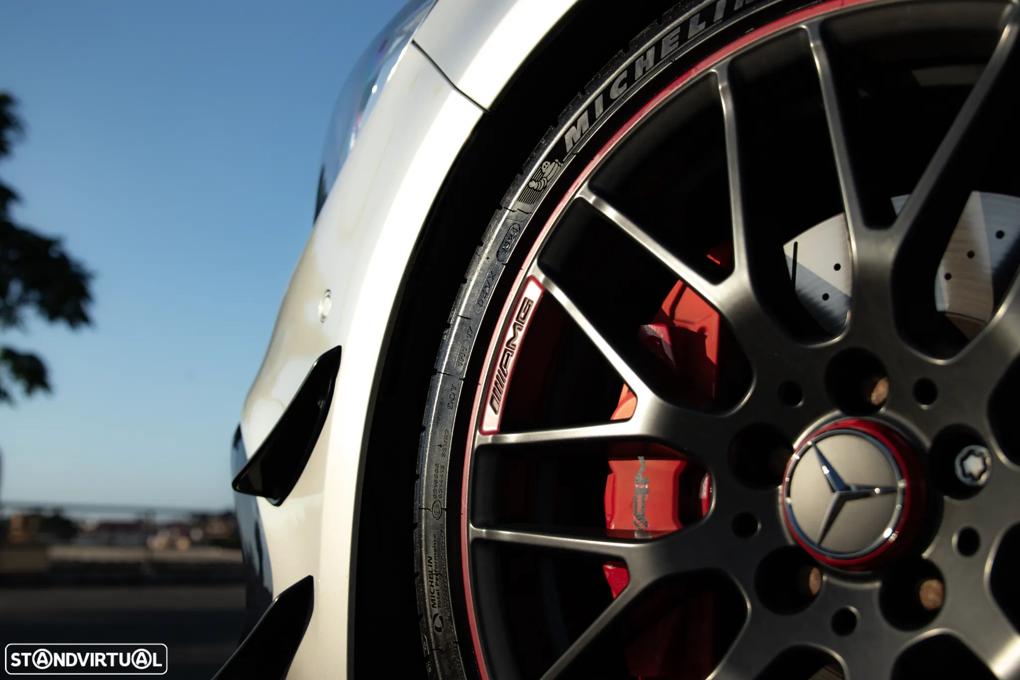 Mercedes-Benz CLA 45 AMG - 9