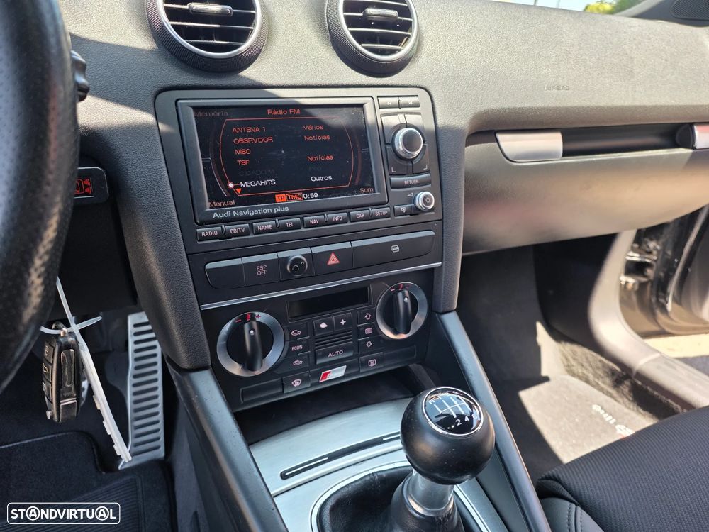 Audi A3 Sportback 2.0 TDi S-line - 24