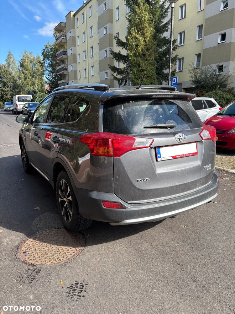 Toyota RAV4 2.0 D-4D Premium - 4