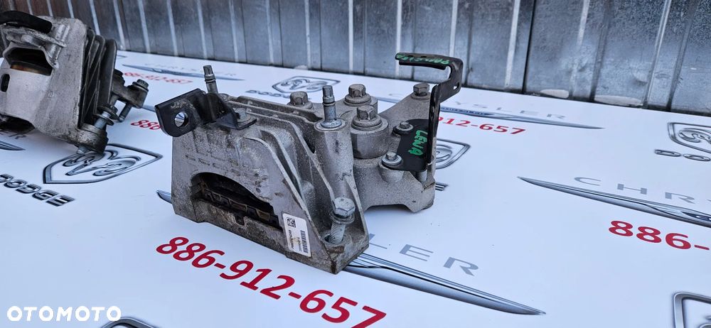 Chrysler Pacifica 2016- 3.6 V6 Mocowanie silnika skrzyni biegów Poduszka Łapa silnika lewa prawa Poduszka Wspornik lewy prawy P68224742AB P68224746AC - 16