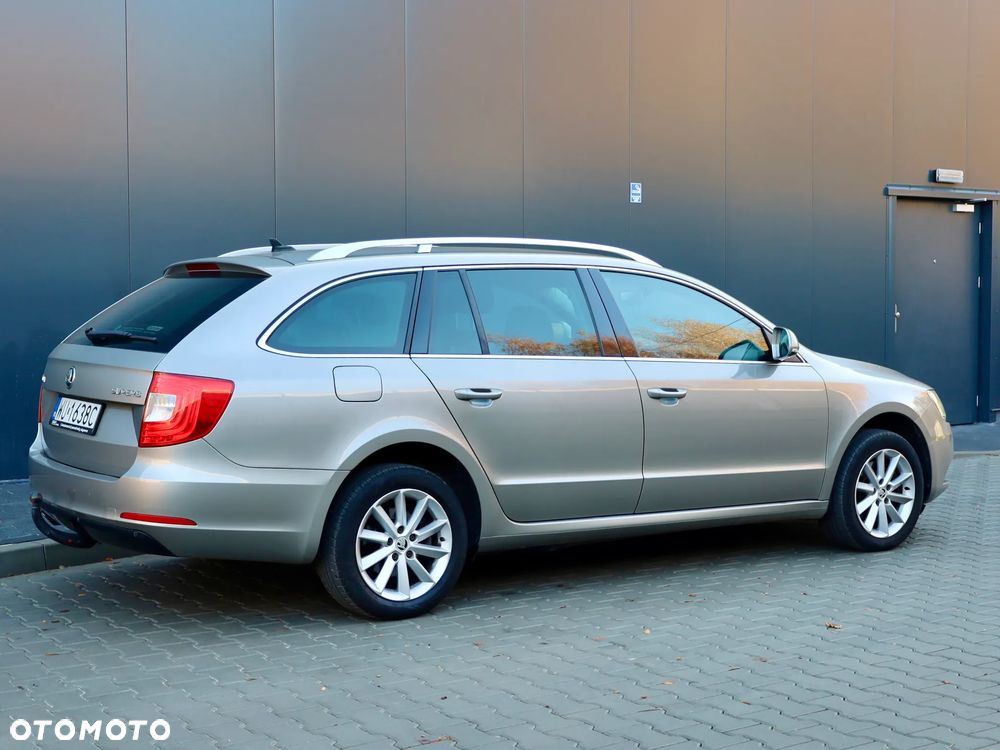 Skoda Superb 2.0 TDI 4x4 Ambition DSG - 14