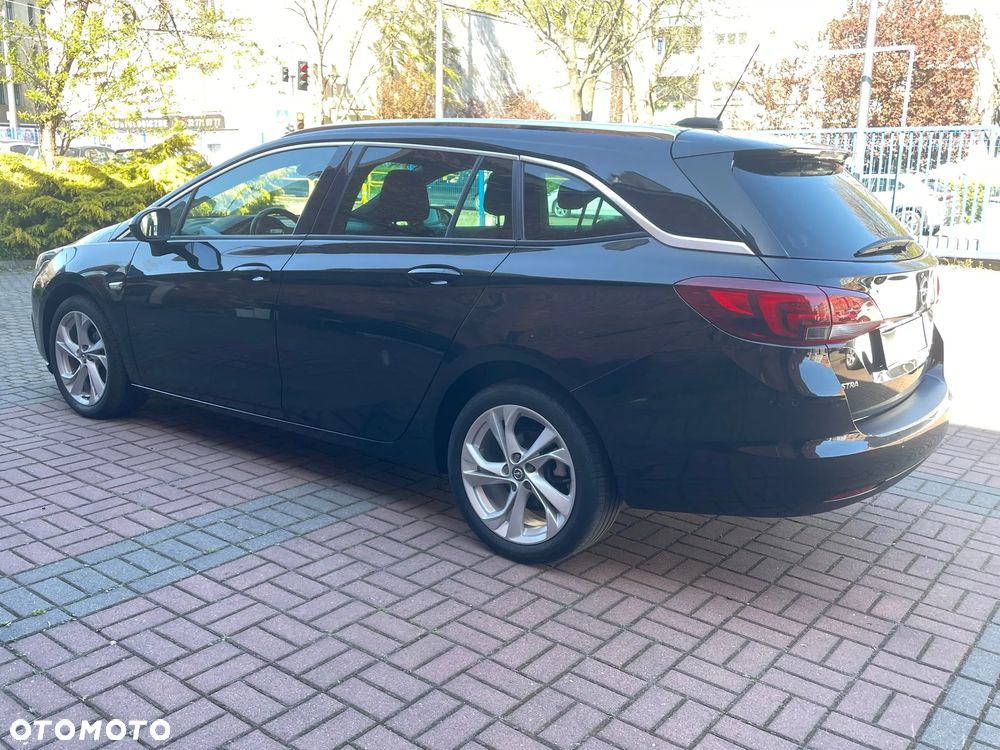 Opel Astra 1.4 Turbo Innovation - 4
