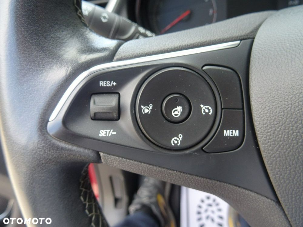 Opel Grandland X 1.2 Start/Stop INNOVATION - 13