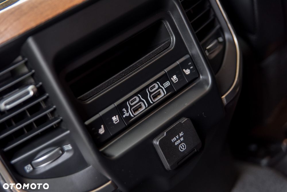 Dodge RAM - 34