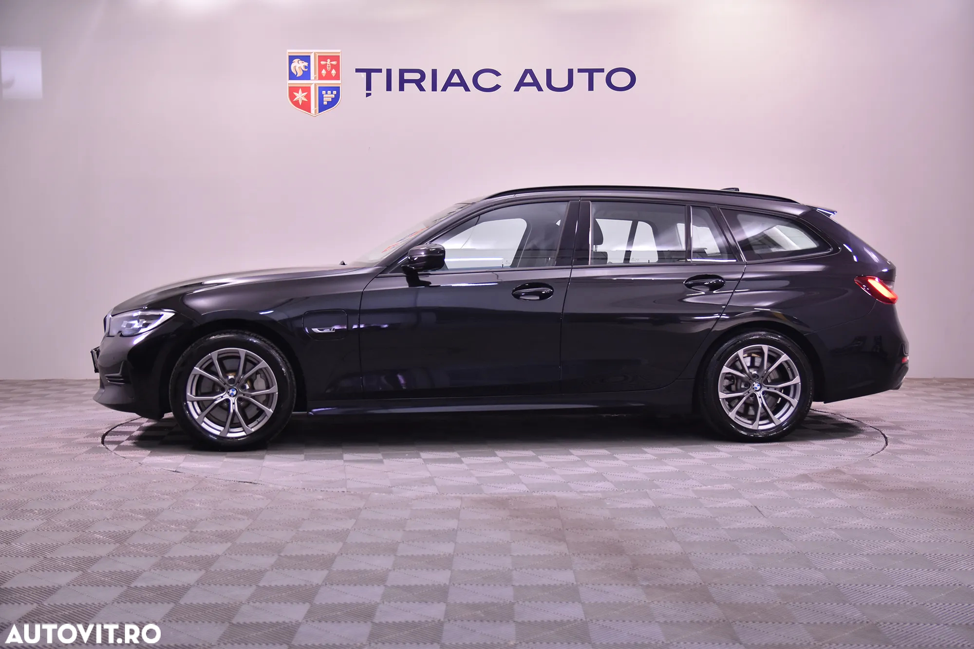 BMW Seria 3 330e xDrive AT PHEV - 2