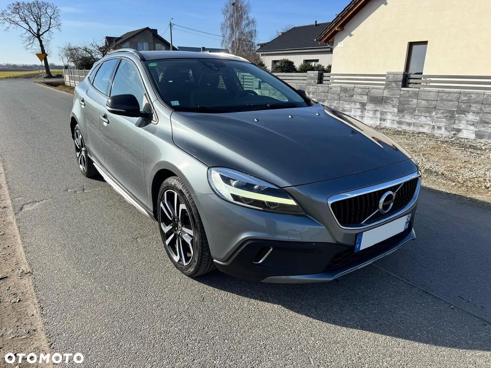 Volvo V40 Cross Country D3 Momentum - 10