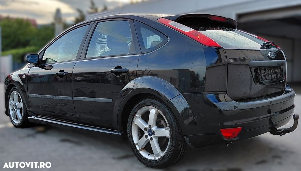 Ford Focus 2.0 Futura - 3